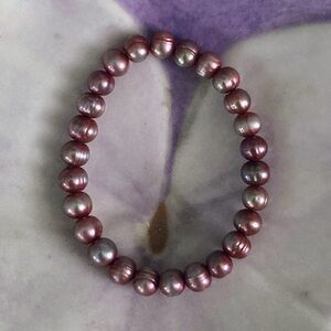 Pearl stretch bracelet